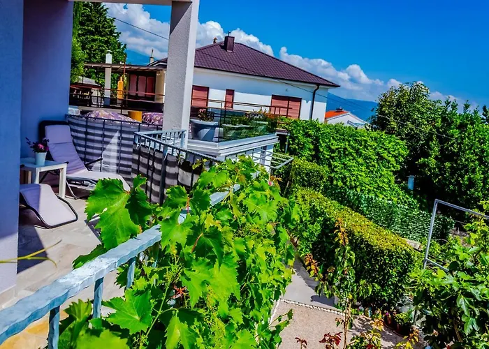 Mia Apartman *